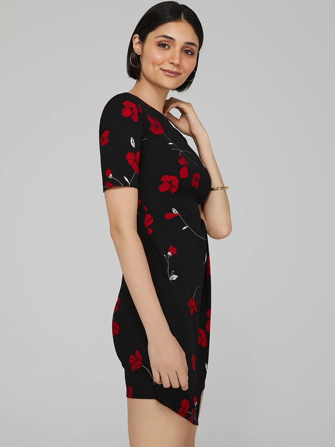 Floral Asymmetric Hem Mini Dress sold by Suzy Shier product image thumbnail 3