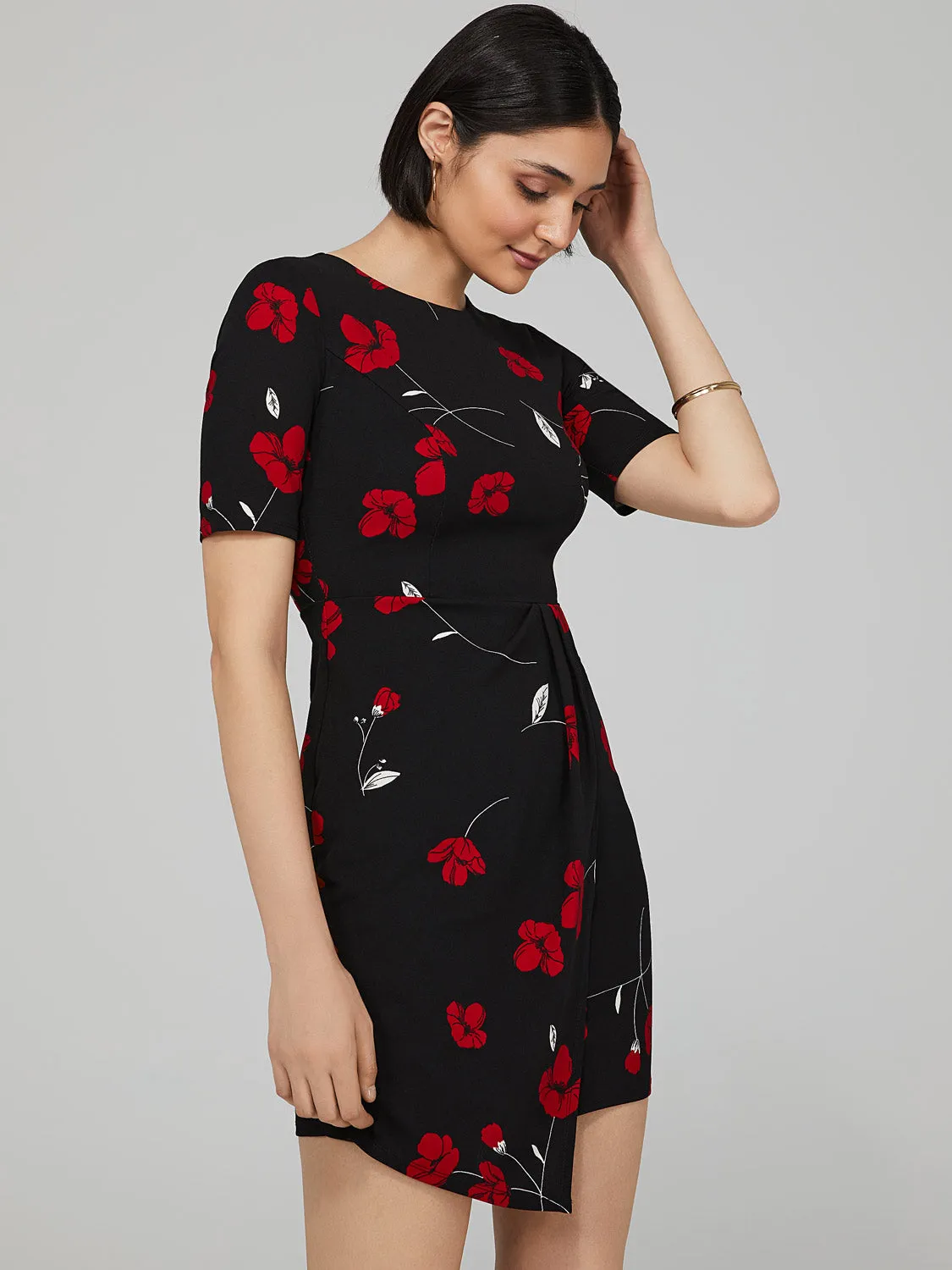 Floral Asymmetric Hem Mini Dress sold by Suzy Shier product image thumbnail 2