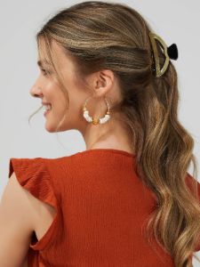 Hair Claw sold by Suzy Shier
