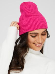Ribbed-Beanie sold by Suzy Shier