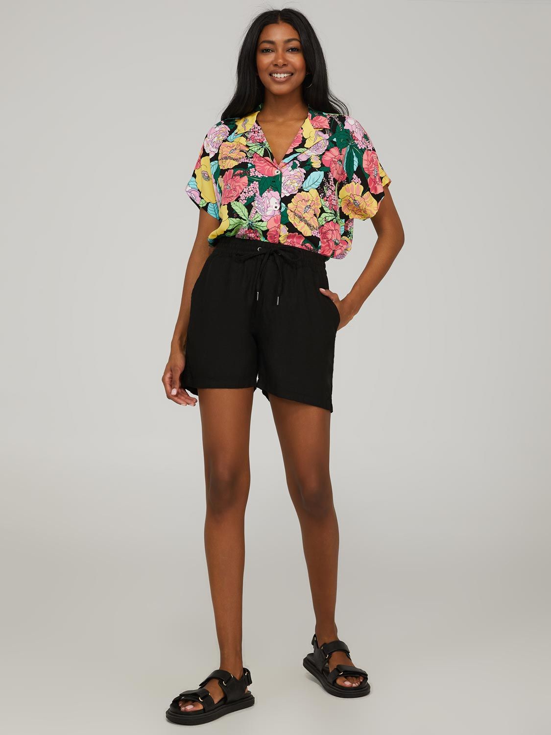 Linen Pull-On Shorts sold by Suzy Shier