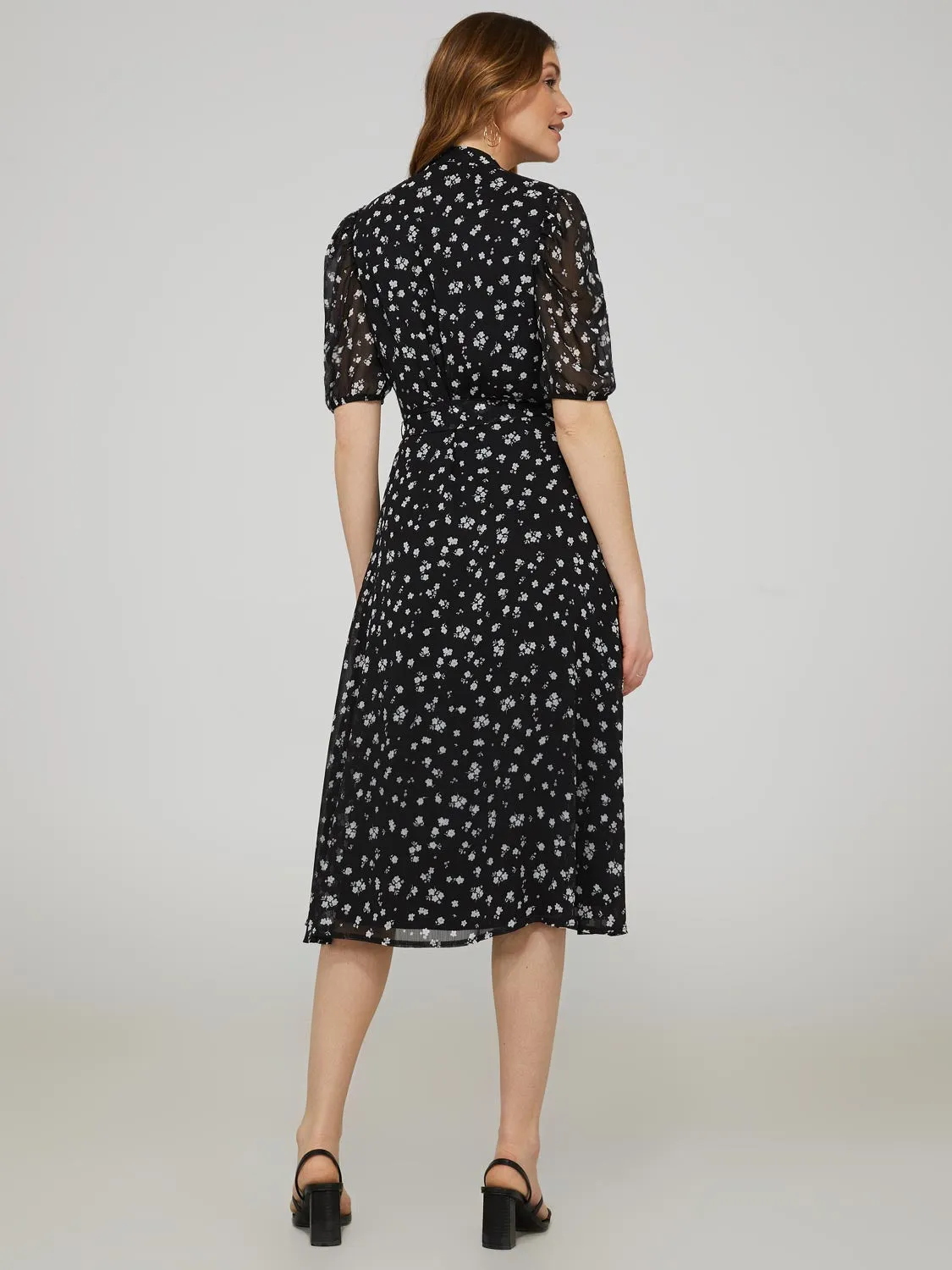 Printed Split Neck Dress With Balloon Sleeve sold by Suzy Shier product image thumbnail 5