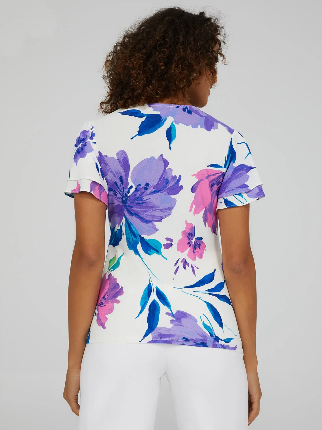 Floral Print Double Ruffle Sleeve V-Neck Top sold by Suzy Shier product image thumbnail 4