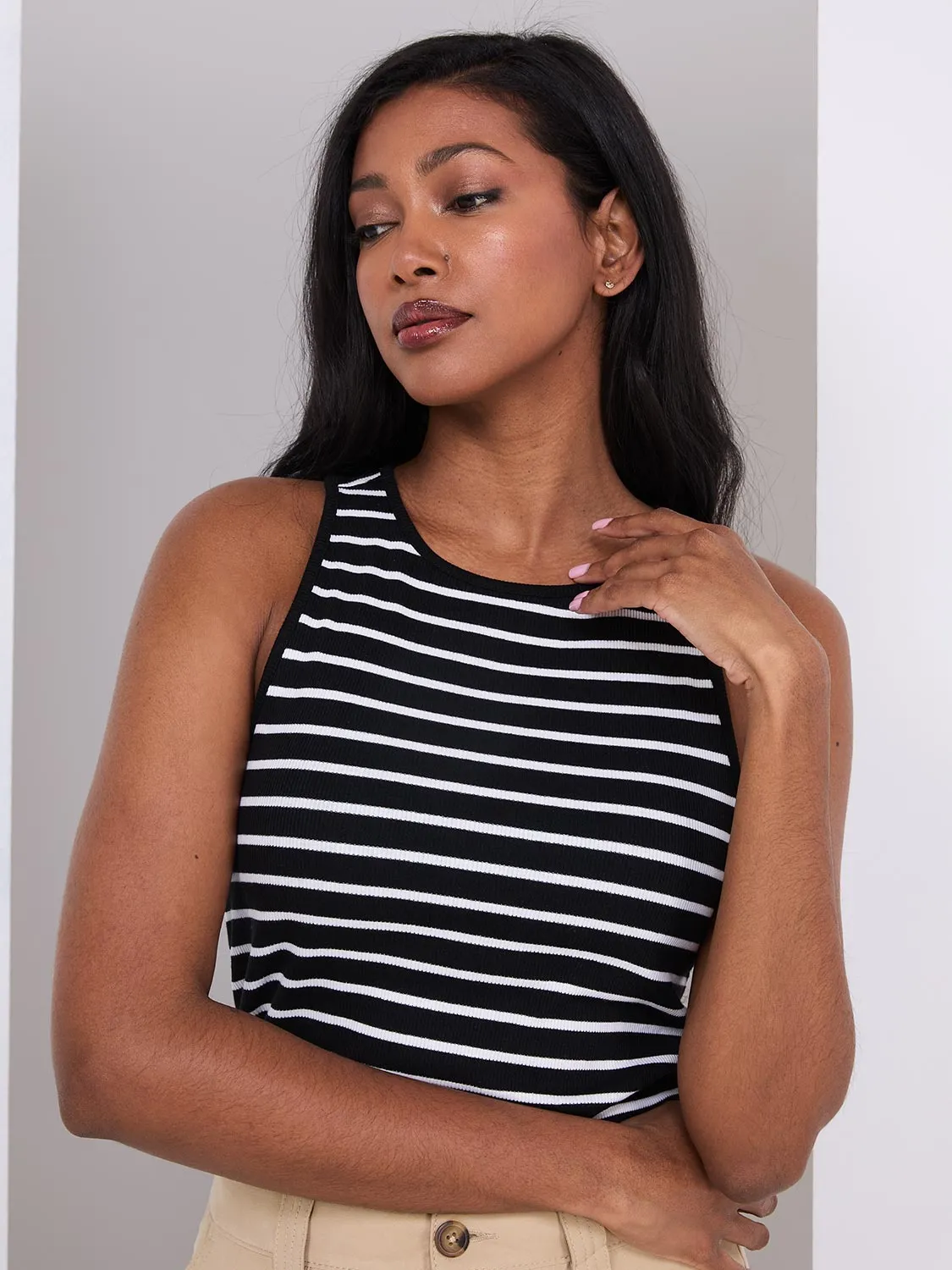 Striped Contrast Tipping Ribbed Tank Top sold by Suzy Shier product image thumbnail 3