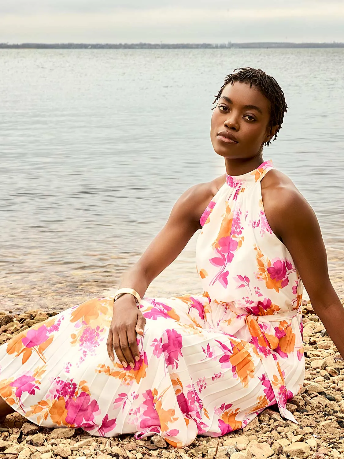 Floral Print Halter Neck Chiffon Midi Dress sold by Suzy Shier product image thumbnail 2