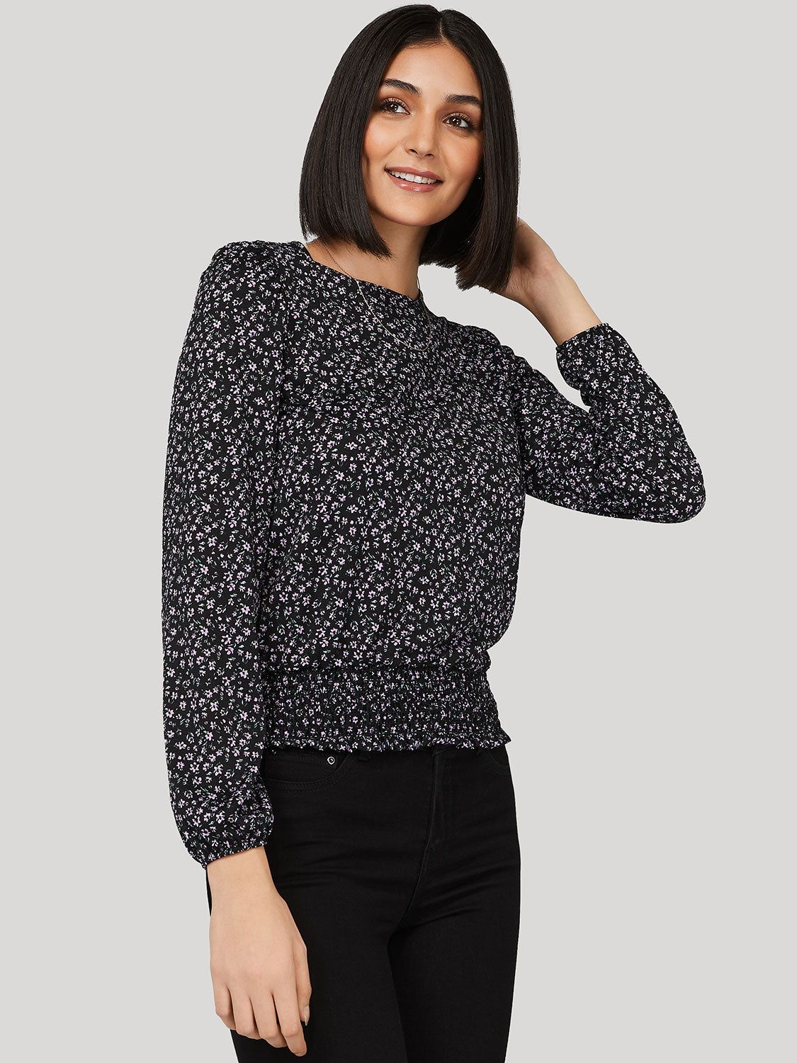 Ditsy Print Ruffle Bottom Top sold by Suzy Shier product image thumbnail 2