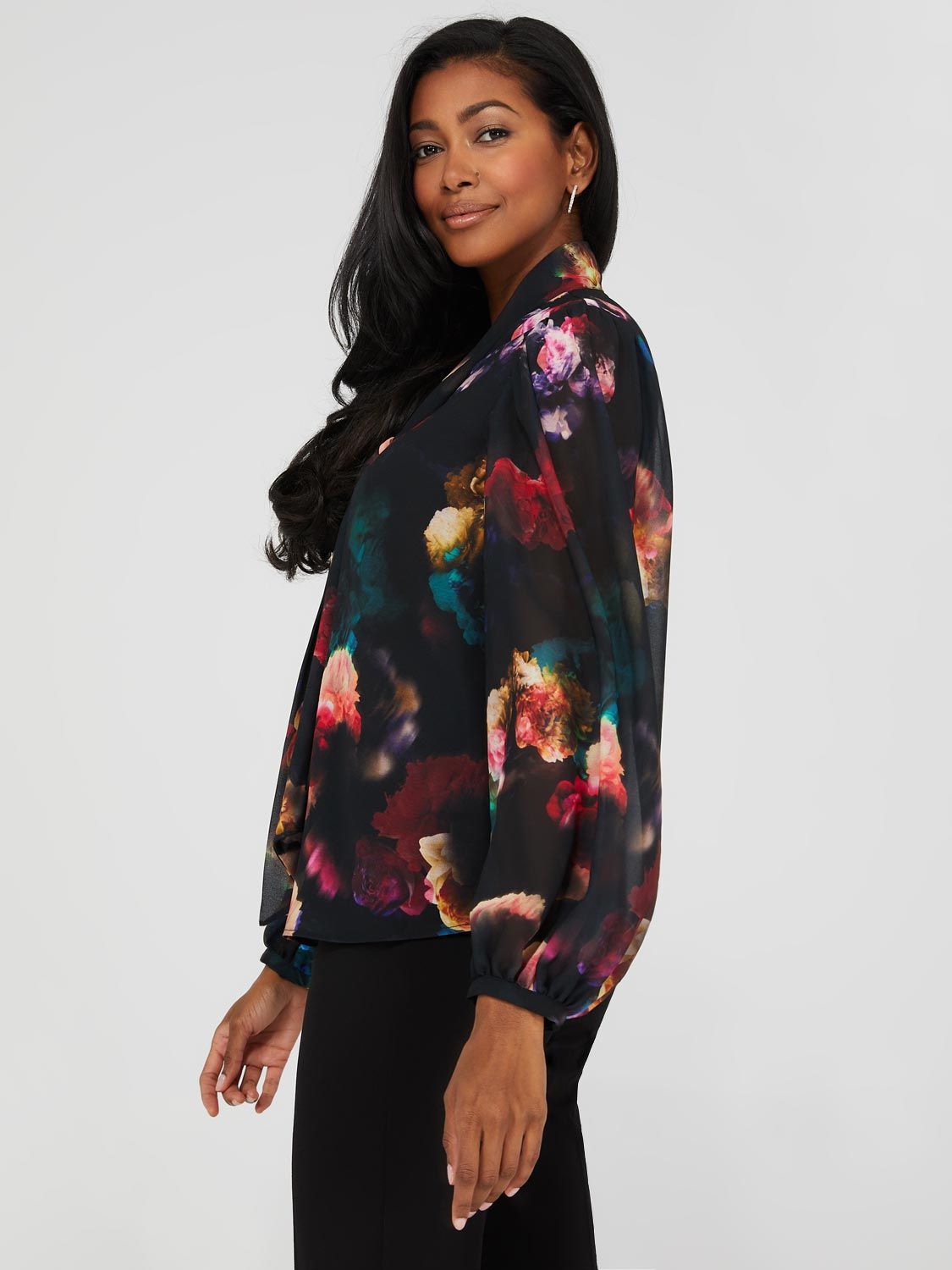 Floral Print Popover Bow Blouse sold by Suzy Shier product image thumbnail 4