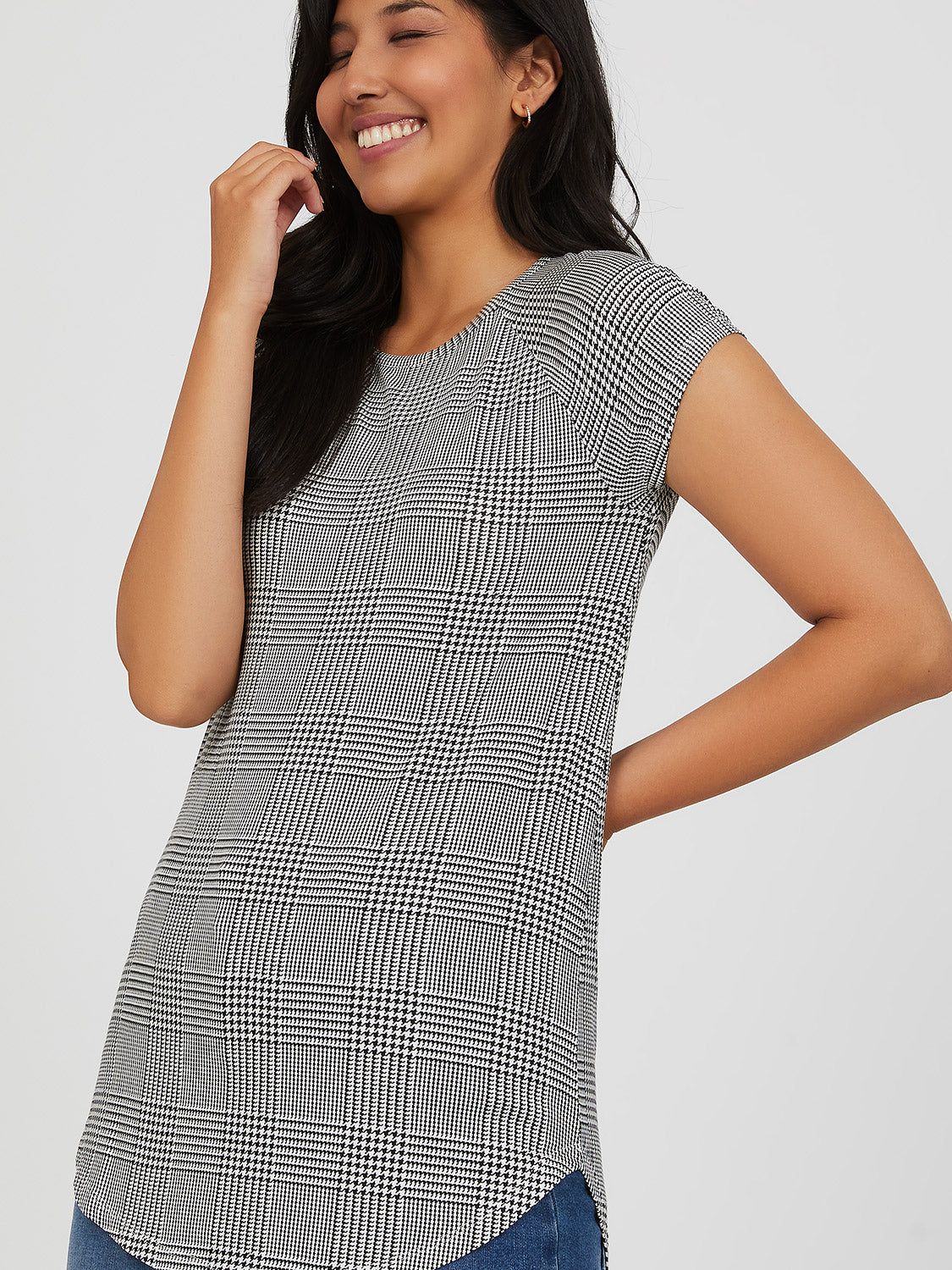 Short Raglan Sleeve Checkered Jersey Knit Tee sold by Suzy Shier product image thumbnail 2