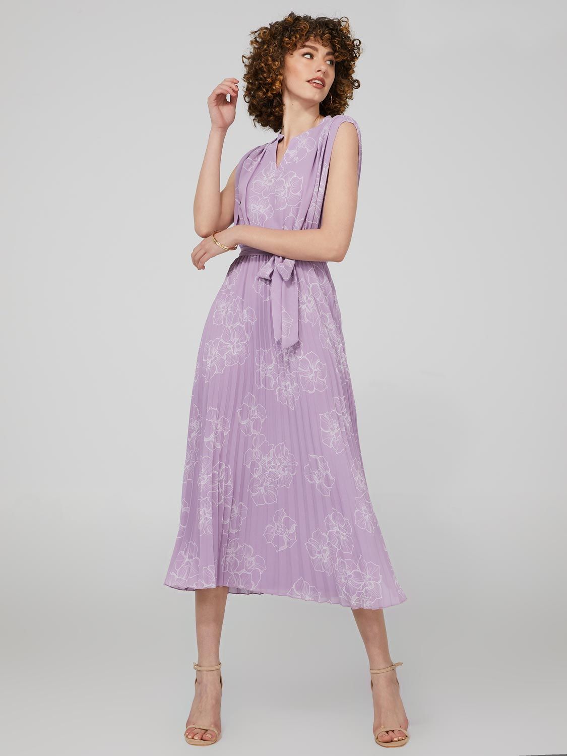 Printed Chiffon Split Neck Dress With Pleated Skirt sold by Suzy Shier product image thumbnail 4