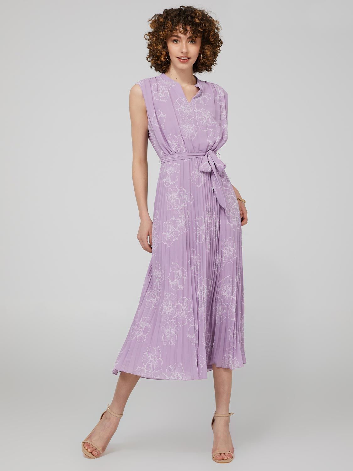 Printed Chiffon Split Neck Dress With Pleated Skirt sold by Suzy Shier product image thumbnail 5