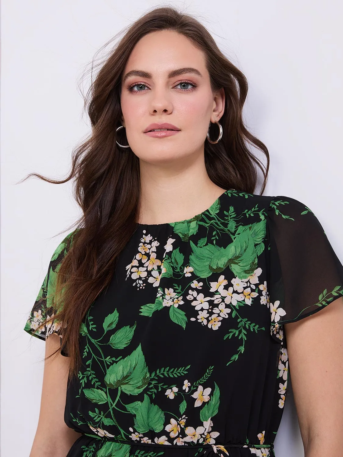 Printed Ruffle Skirt Chiffon Dress sold by Suzy Shier product image thumbnail 4