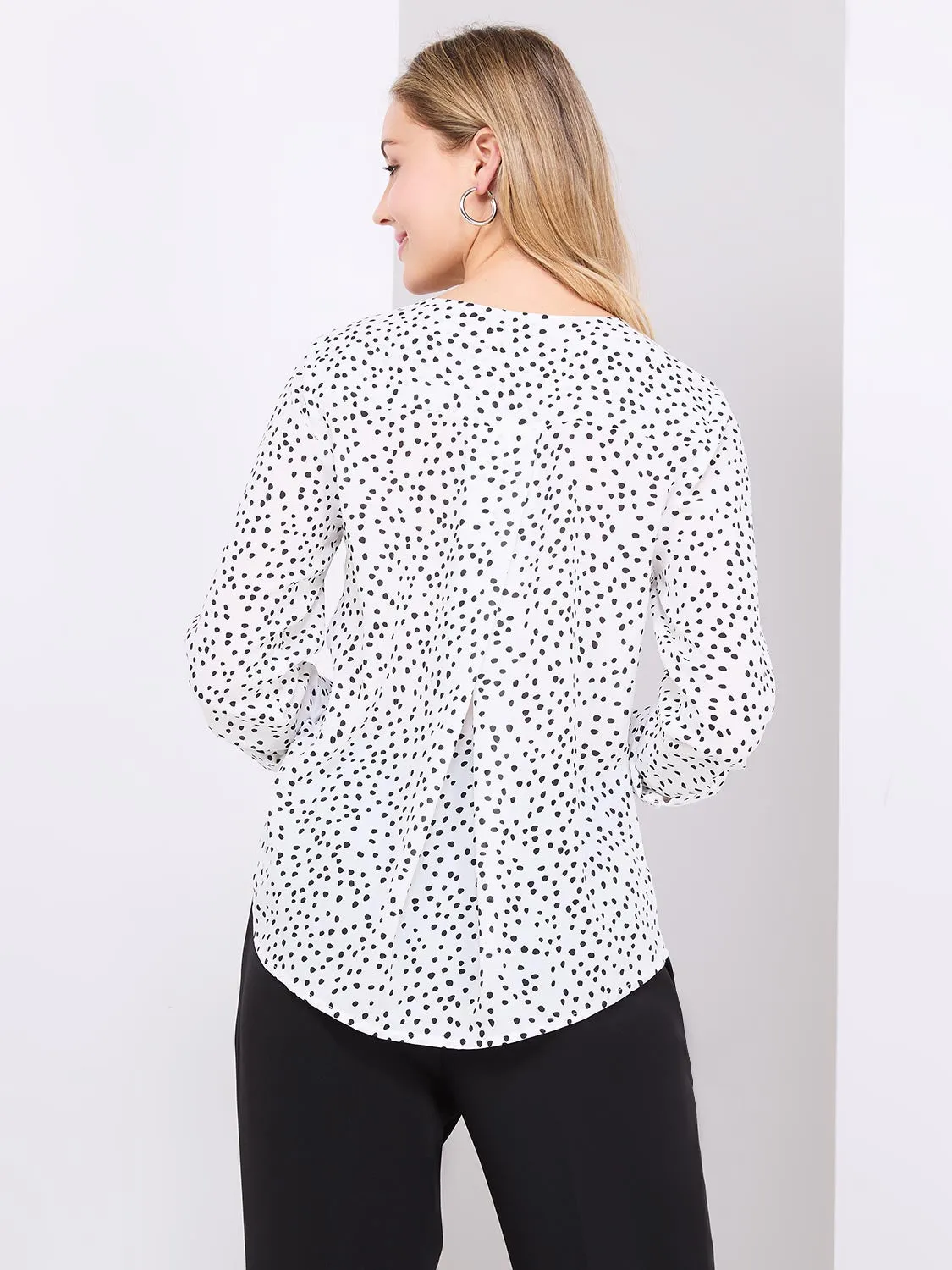 Printed V-Neck Long Sleeve Popover Blouse sold by Suzy Shier product image thumbnail 5
