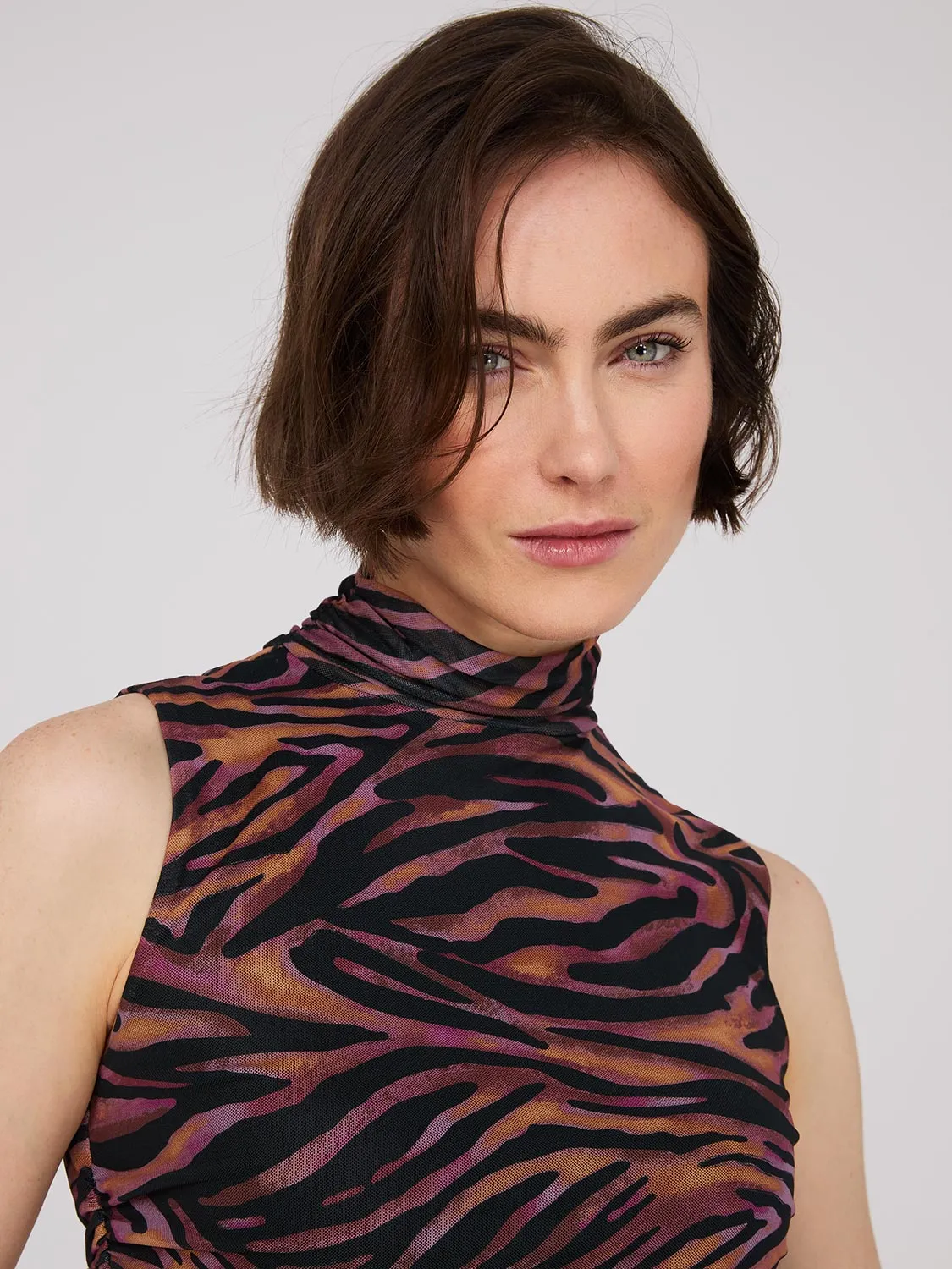 Sleeveless Zebra Print Mock Neck Top sold by Suzy Shier product image thumbnail 2