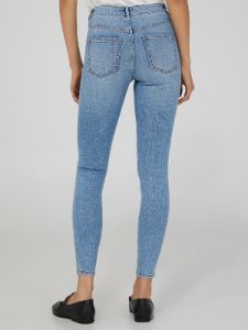 Stretch Skinny Jeans sold by Suzy Shier