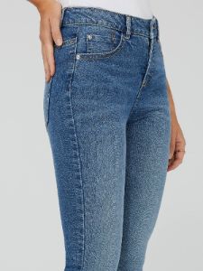 Stretch Skinny Jeans sold by Suzy Shier