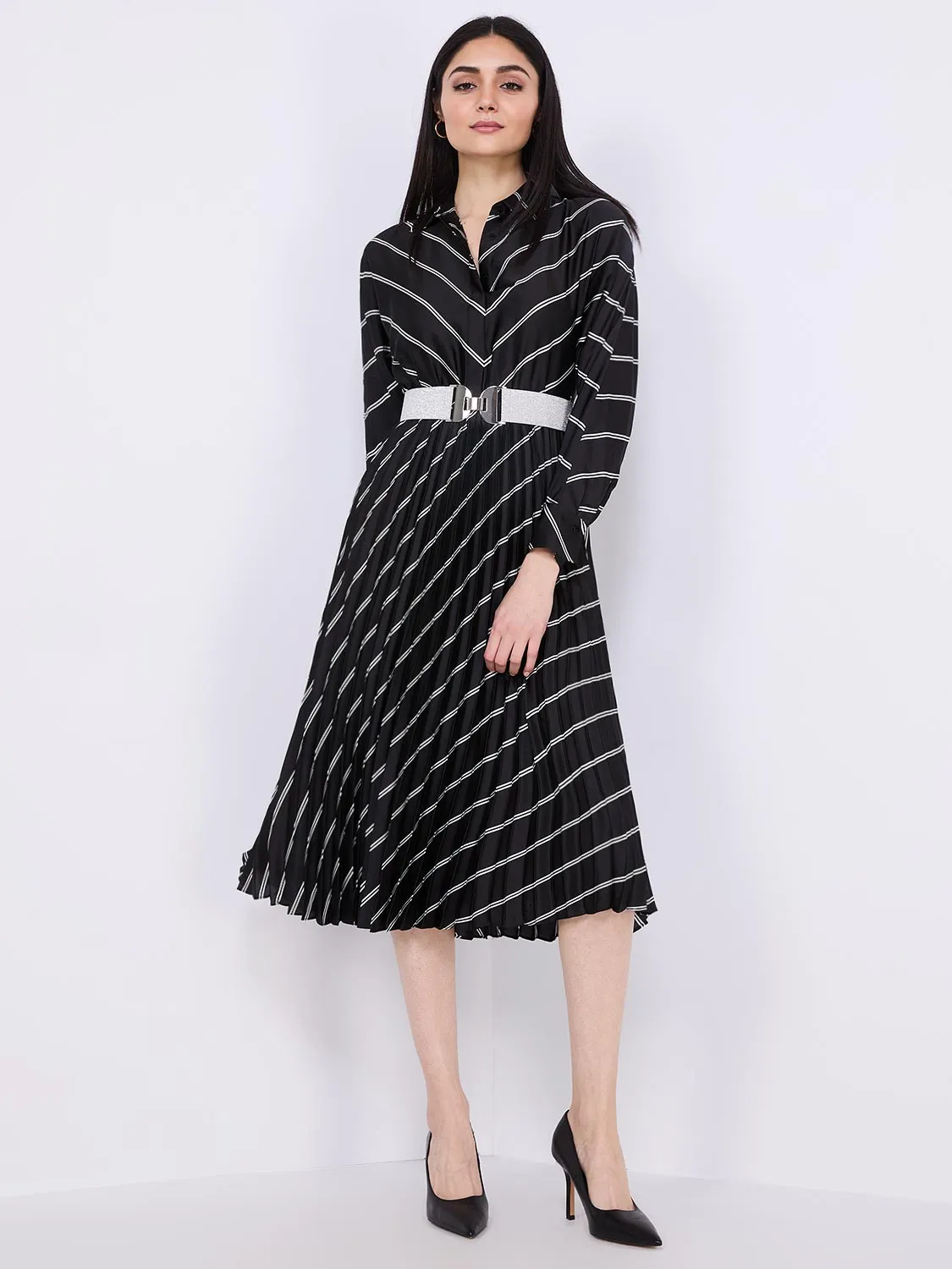 Elastic Metallic Belt With Silver Buckle sold by Suzy Shier