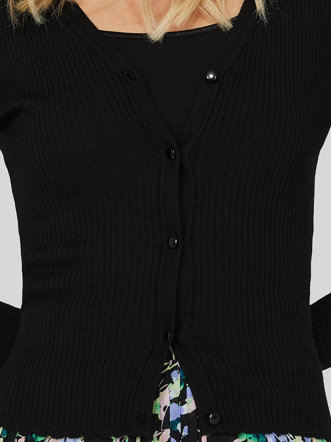 Scalloped Edge Cardigan sold by Suzy Shier product image thumbnail 11