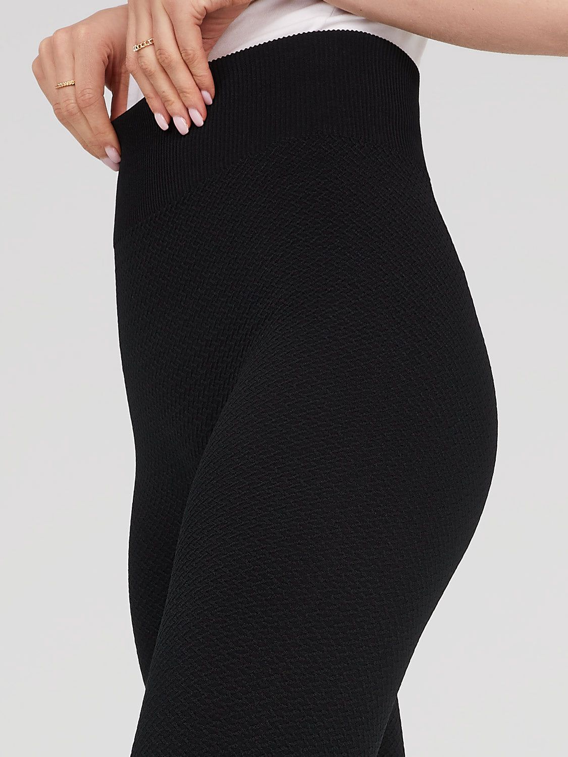 Geo Pattern Fleece Lined Leggings sold by Suzy Shier product image thumbnail 2