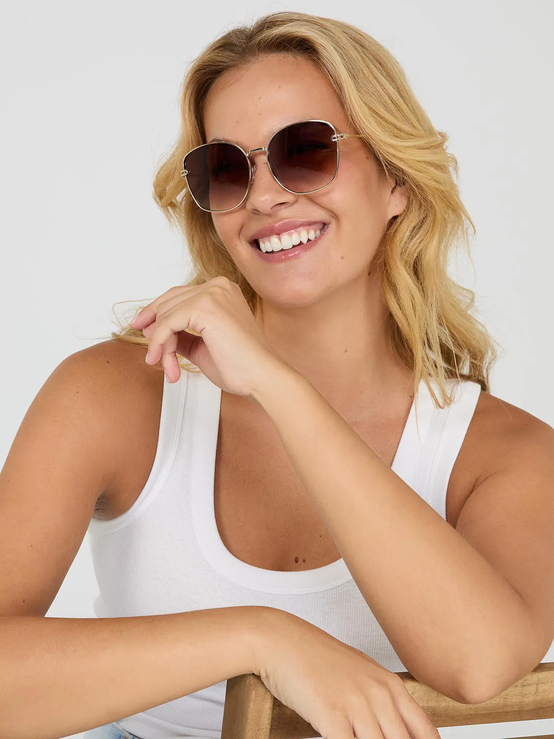 Metal Frame Aviator Sunglasses sold by Suzy Shier