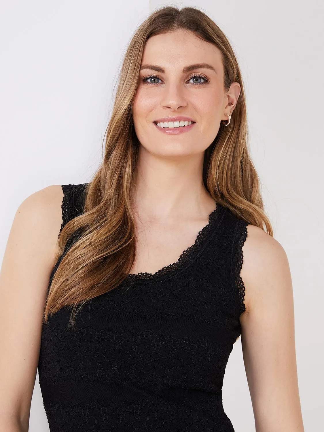 Sleeveless Lace Front Tank Top sold by Suzy Shier product image thumbnail 2