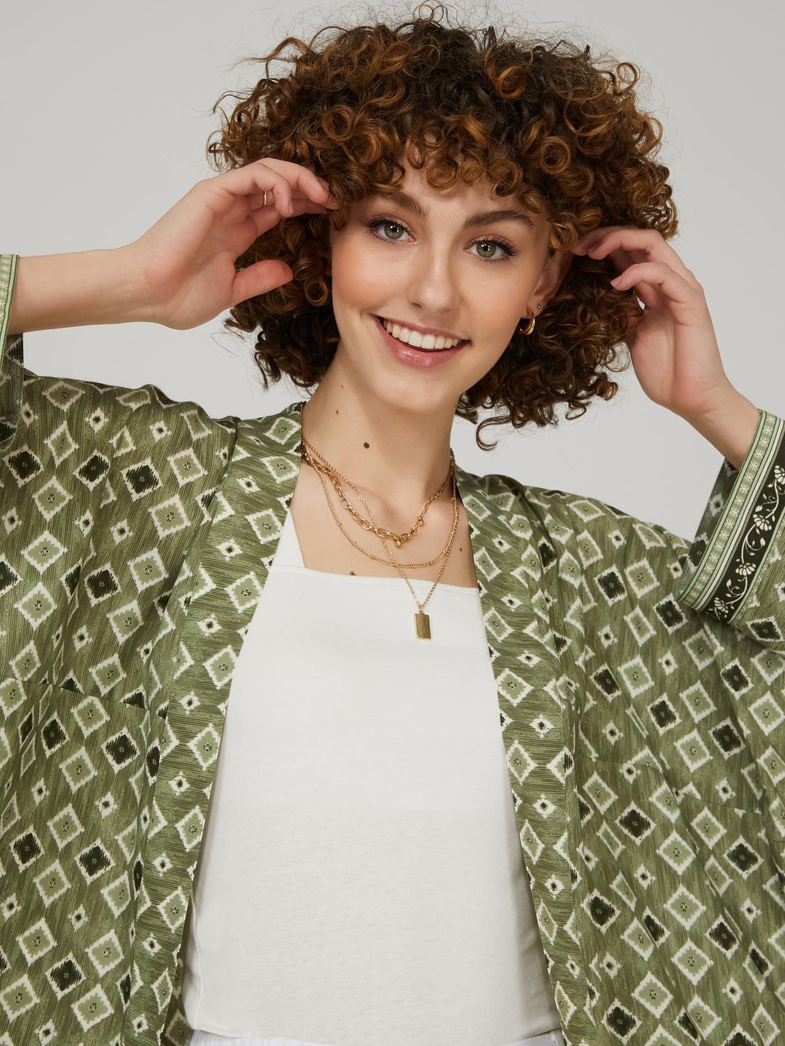 Ikat Print Crepe Kimono sold by Suzy Shier product image thumbnail 2