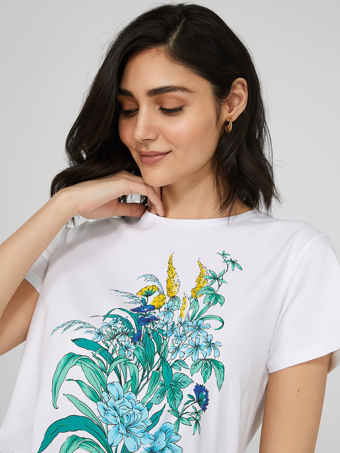Floral Bouquet Graphic T-Shirt sold by Suzy Shier product image thumbnail 2