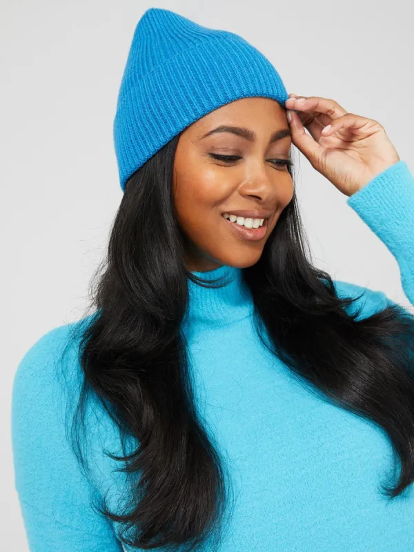 Ribbed-Beanie sold by Suzy Shier