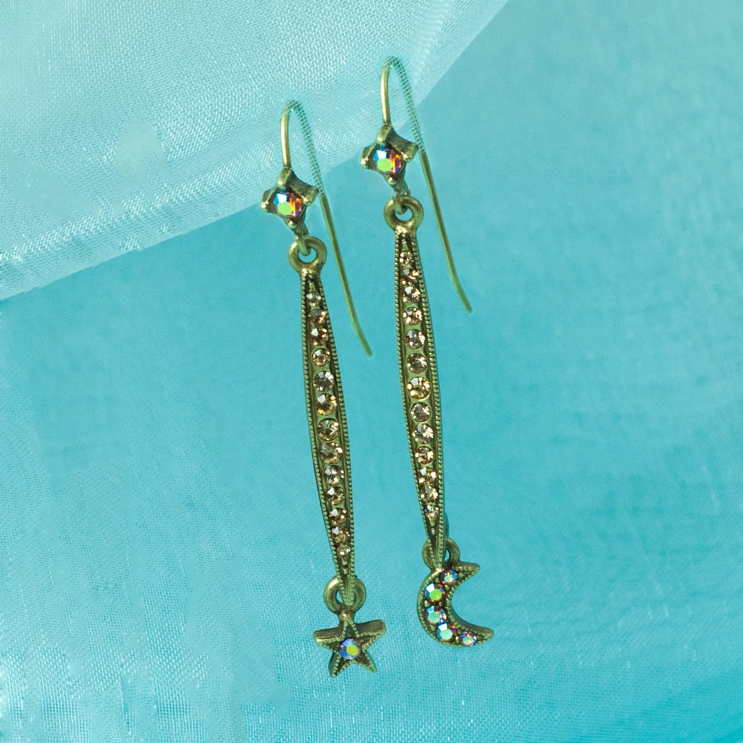 Longated Star & Moon Earring E1499 sold by Sweet Romance product image thumbnail 4