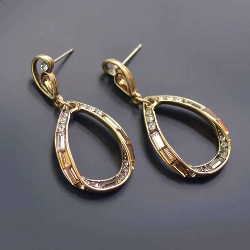 Mid Century Modern Slinky Hoop Earrings E1376 sold by Sweet Romance