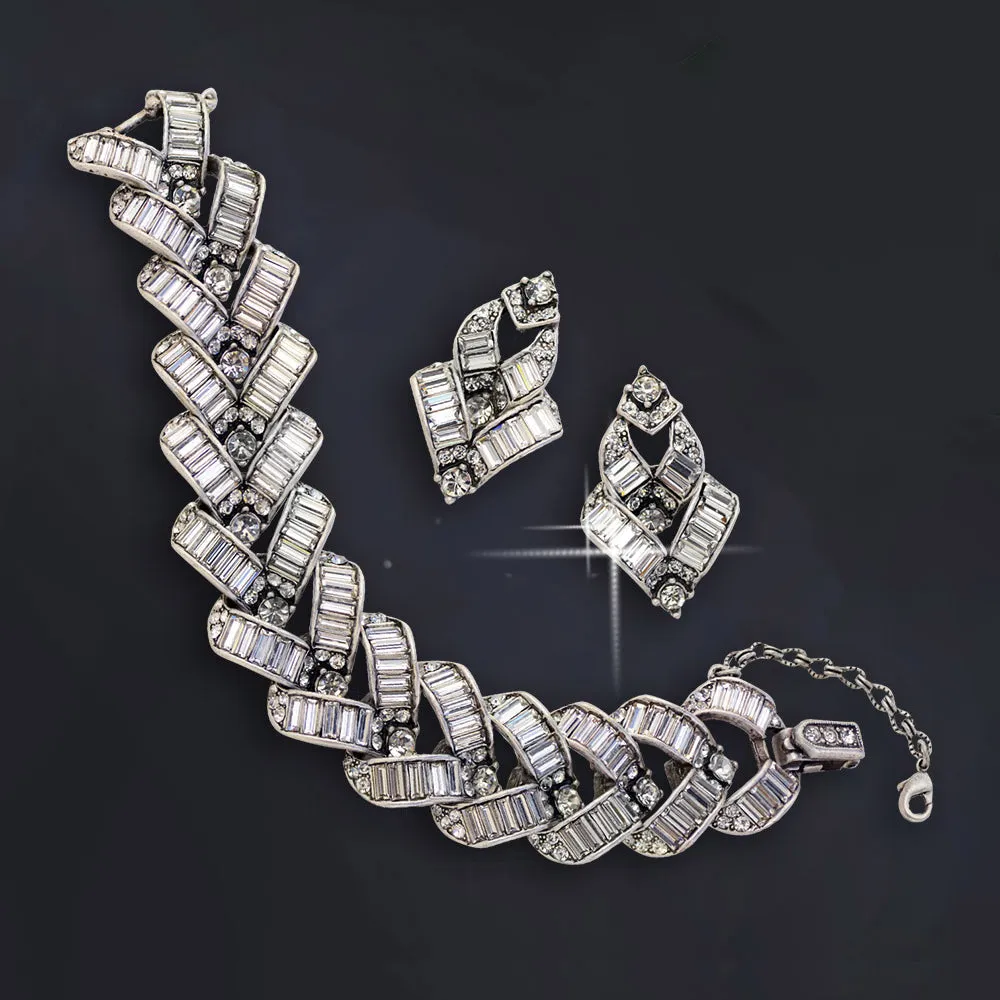 Art Deco Vee Baguette Crystal Bracelet BR763 sold by Sweet Romance product image thumbnail 4