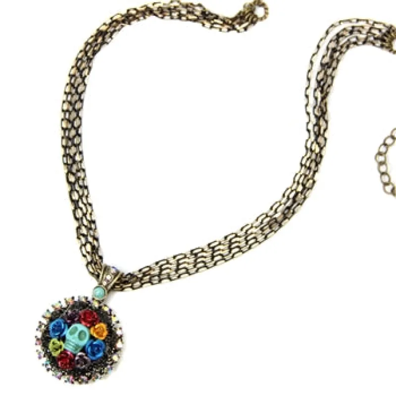 Skull Wreath Necklace N149 made by Sweet Romance