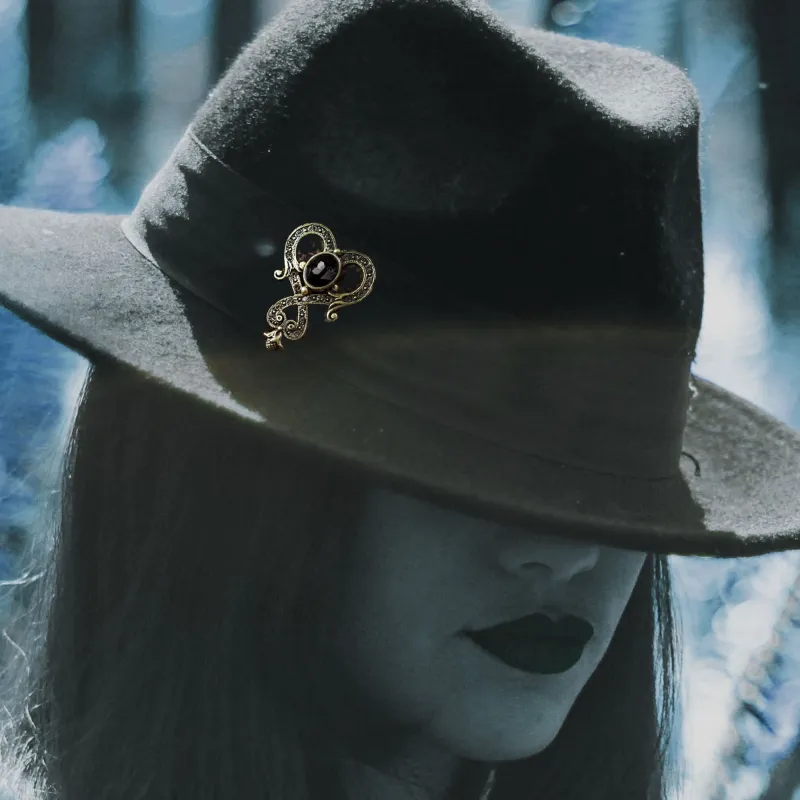 Art Deco Knot Pin Brooch P652 sold by Sweet Romance