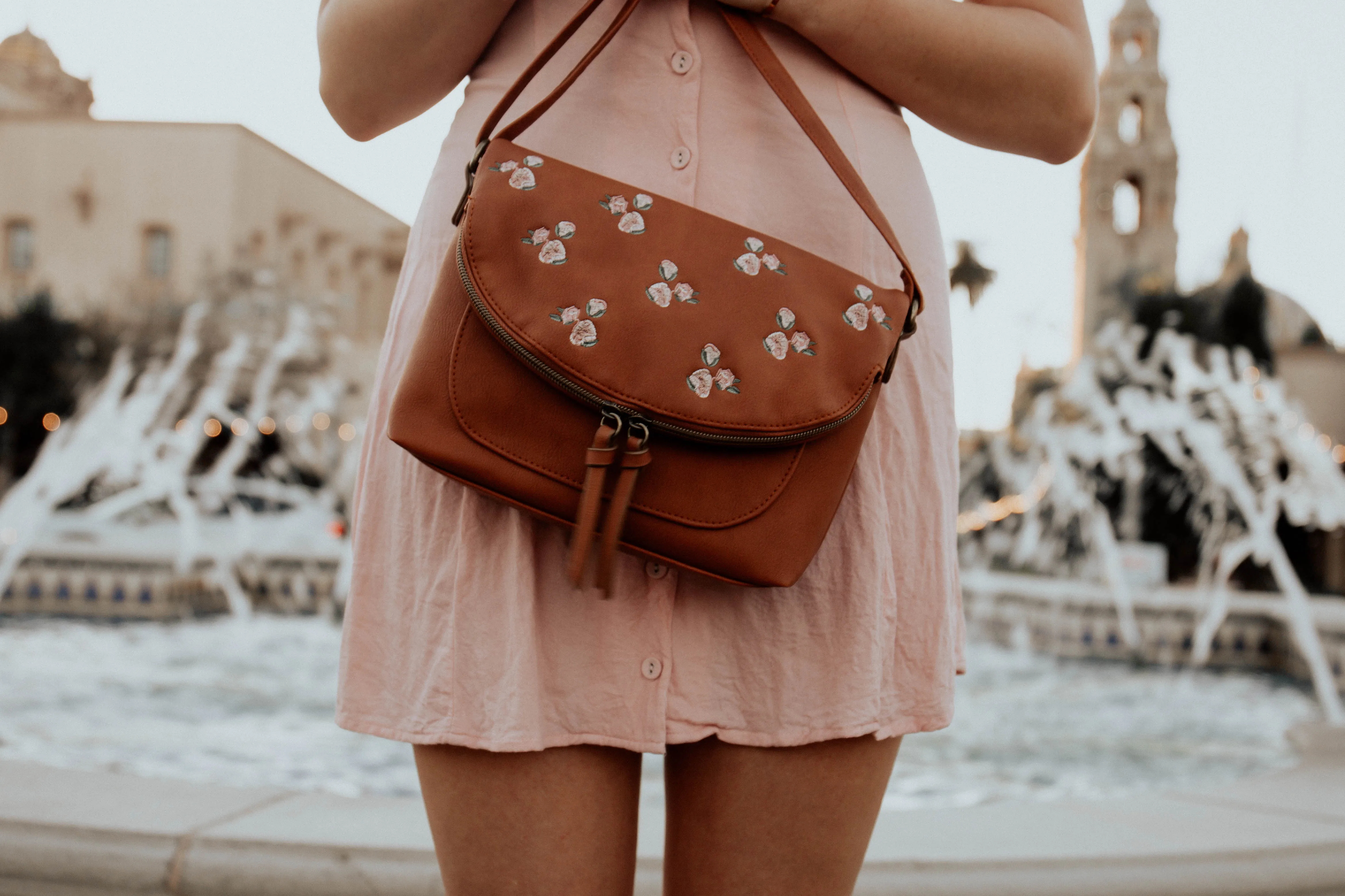 Parker Crossbody in Cognac sold by T-Shirt & Jeans product image thumbnail 4