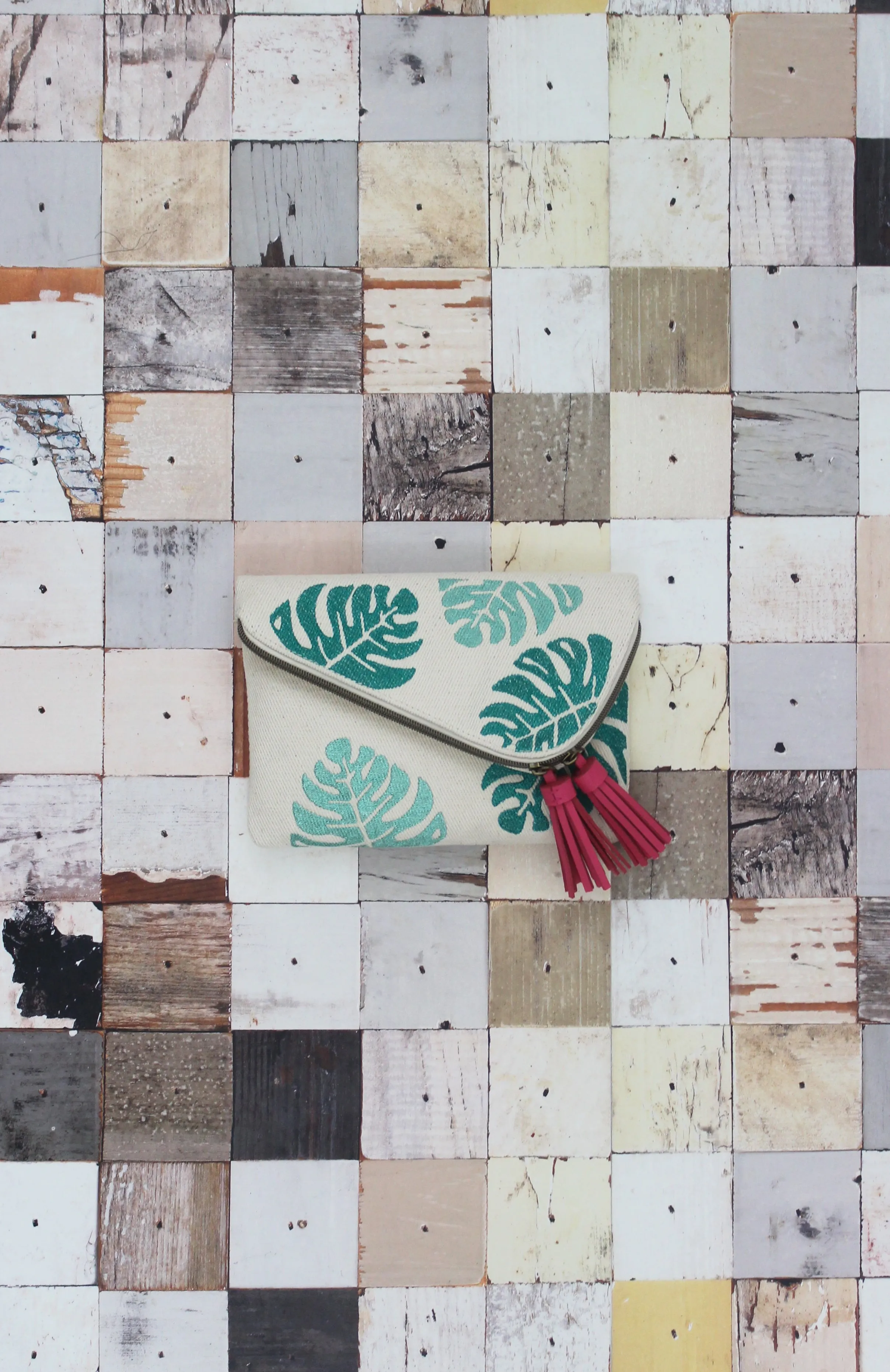 Hot Tropic Crossbody in Natural sold by T-Shirt & Jeans product image thumbnail 5