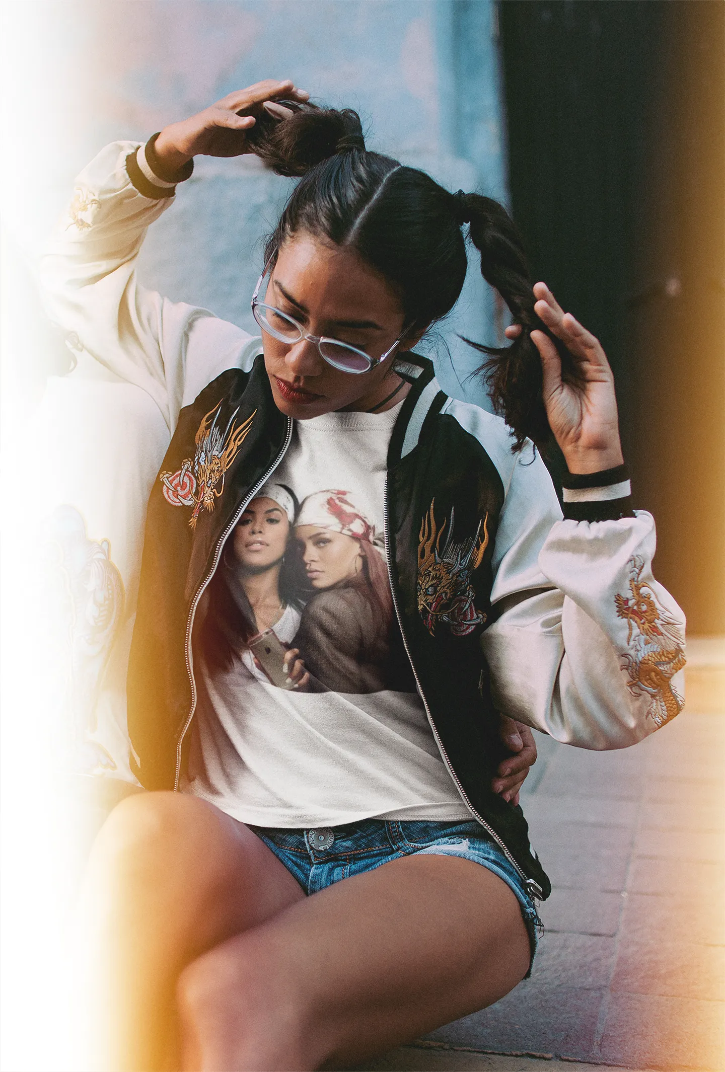 Aaliyah & Rihanna Selfie Picture T-Shirt* sold by T-Shirt Addicts product image thumbnail 4