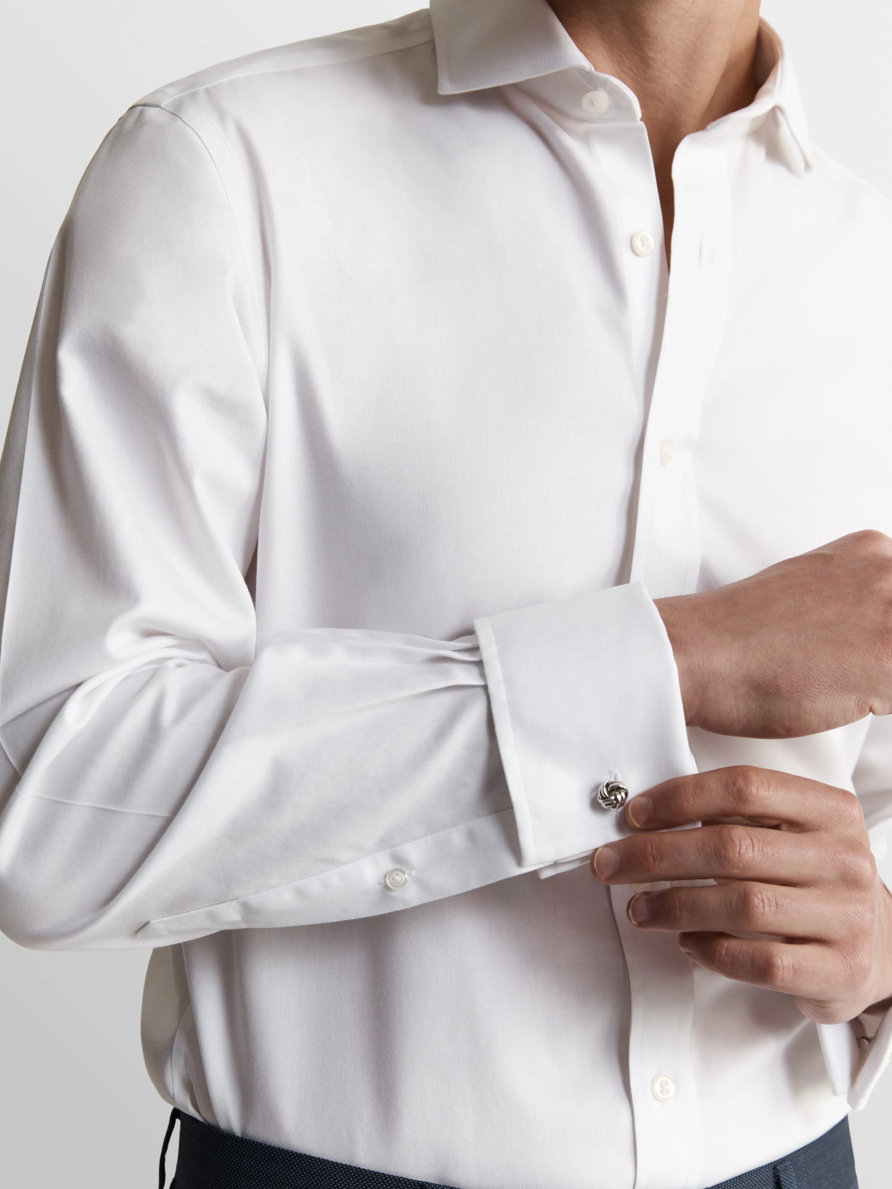White Bold Twill Super Fitted Double Cuff Classic Collar Shirt sold by T.M.Lewin product image thumbnail 4