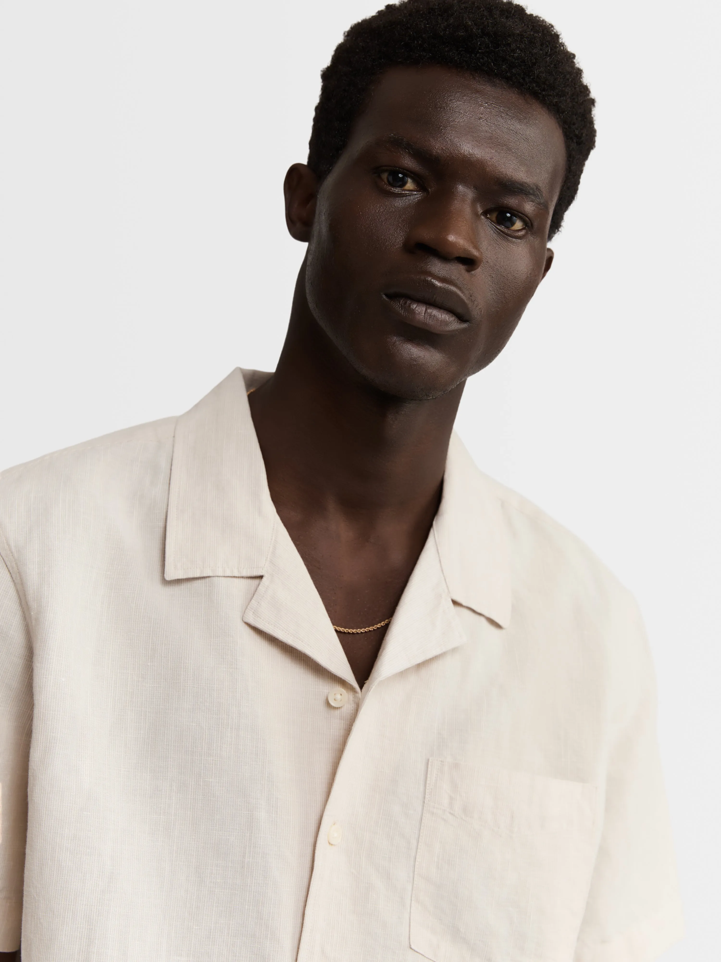 The Short Sleeve Linen Shirt sold by T.M.Lewin product image thumbnail 2