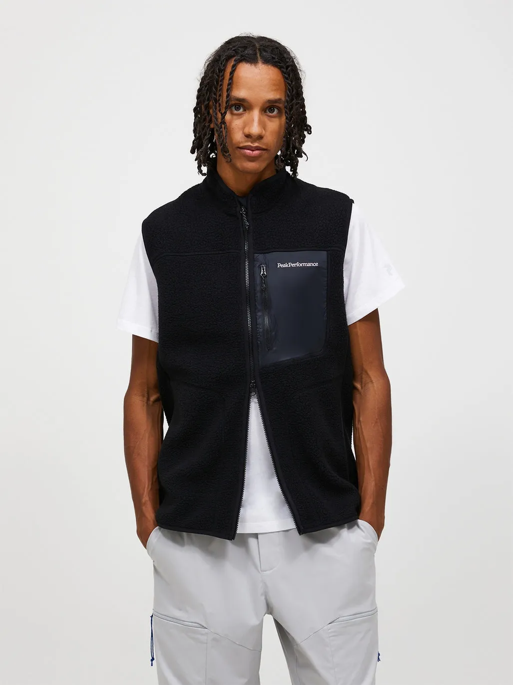 Peak Performance Men's NatureRush Pile Vest sold by Tag product image thumbnail 2