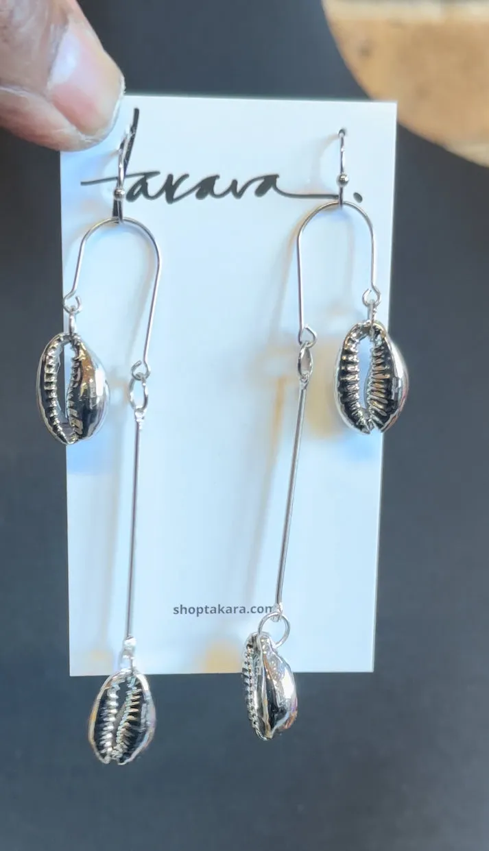 Double Prosperity Cowrie sold by Takara