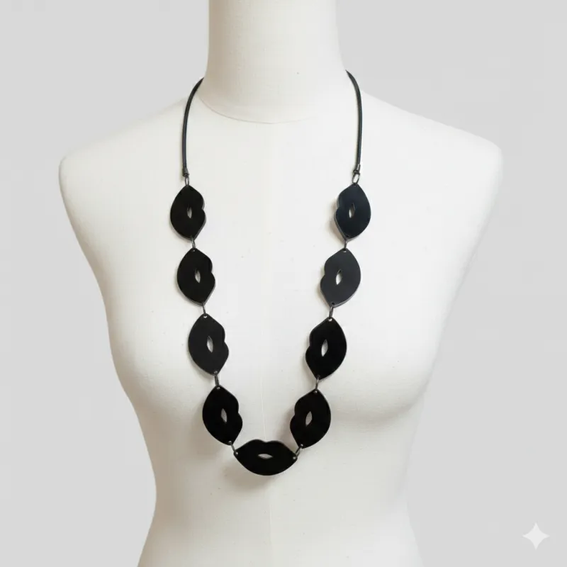 Lippy Necklace made by Takara