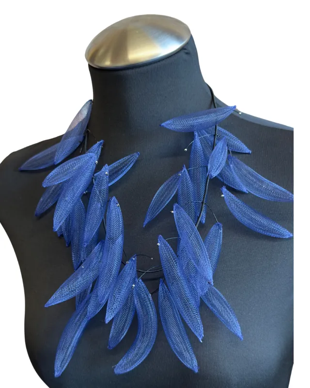 Aero Sapphire Kinetic Necklace made by Takara
