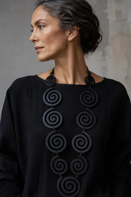 Spiro Necklace / Collar made by Takara
