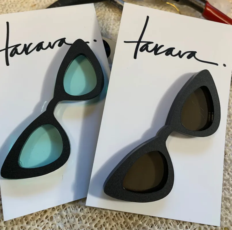 Sunnies (Eyewear) Pins made by Takara
