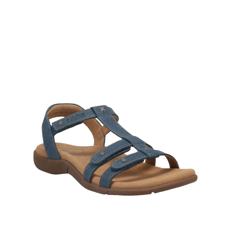 Trophy 2 sold by Taos Footwear