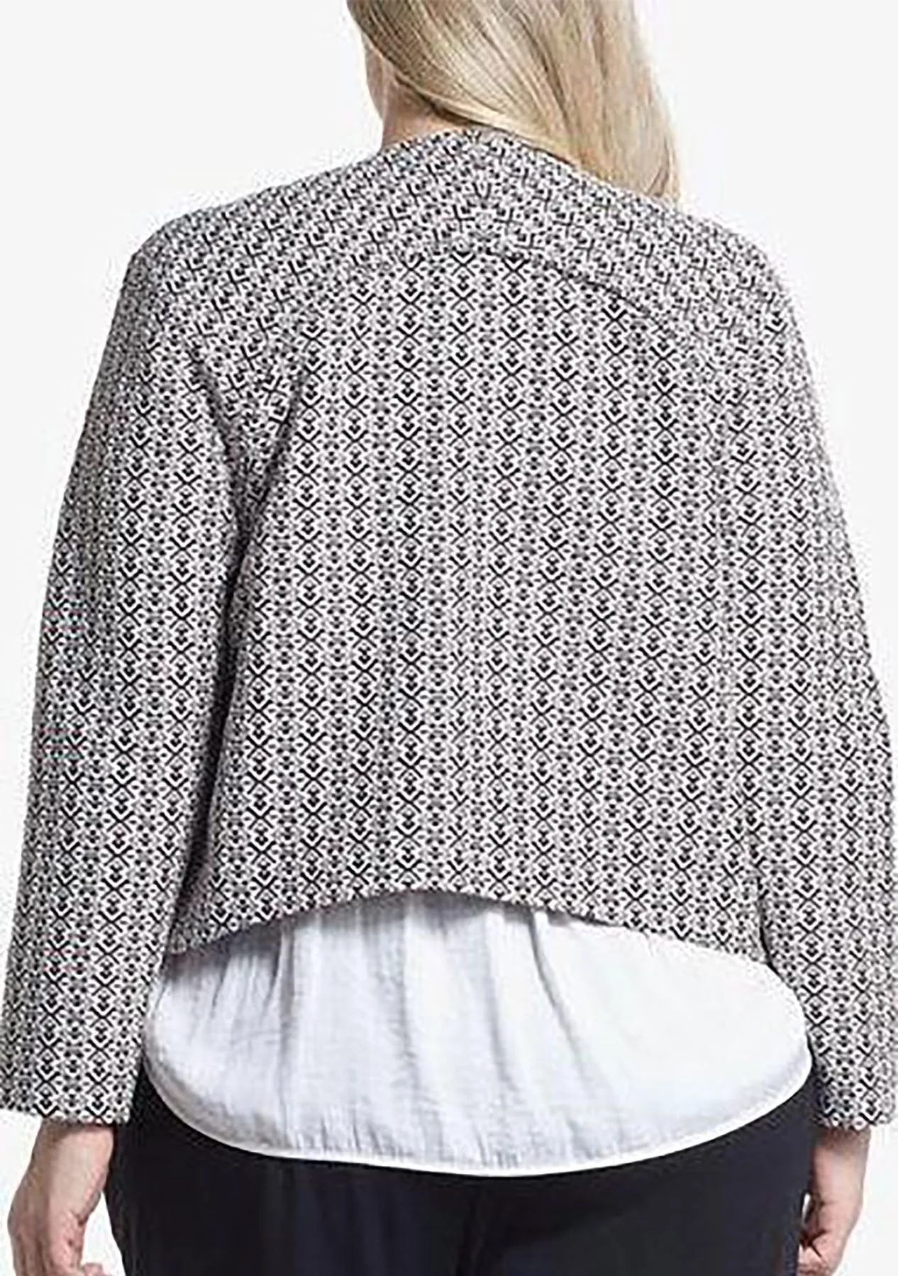 Aviana Plus Jacket sold by Tart Collections product image thumbnail 2