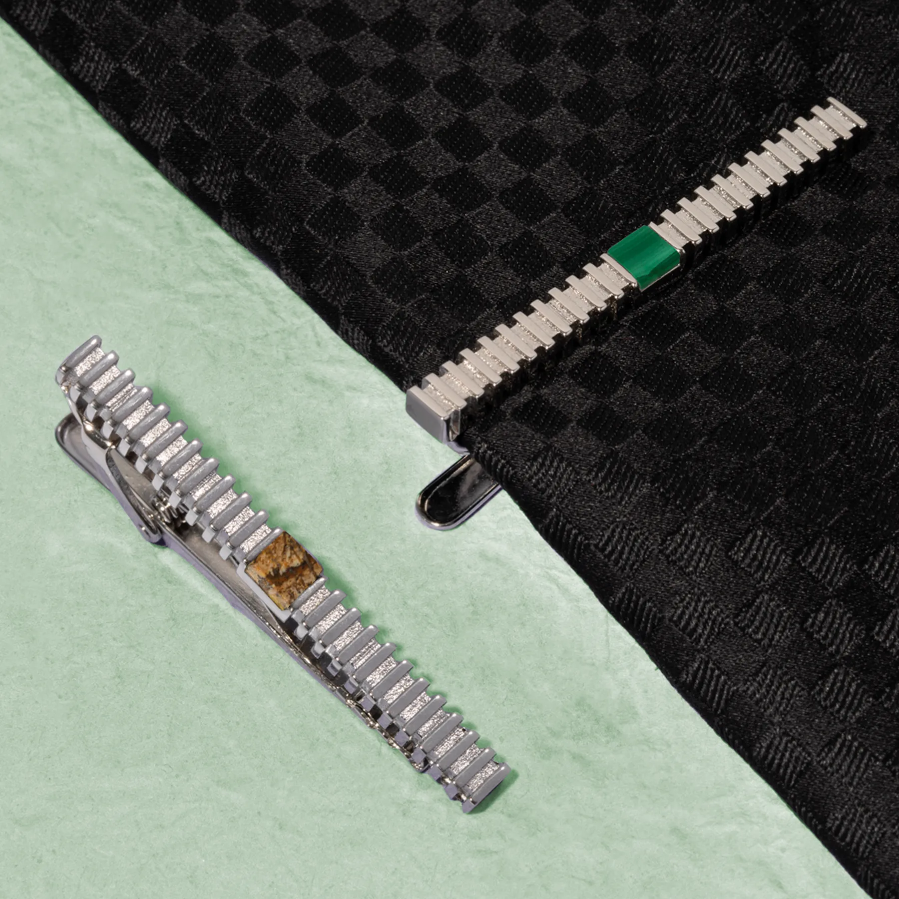 THOMPSON Stripe Grille Tie Clip in Palladium Plated with Malachite sold by Tateossian product image thumbnail 3