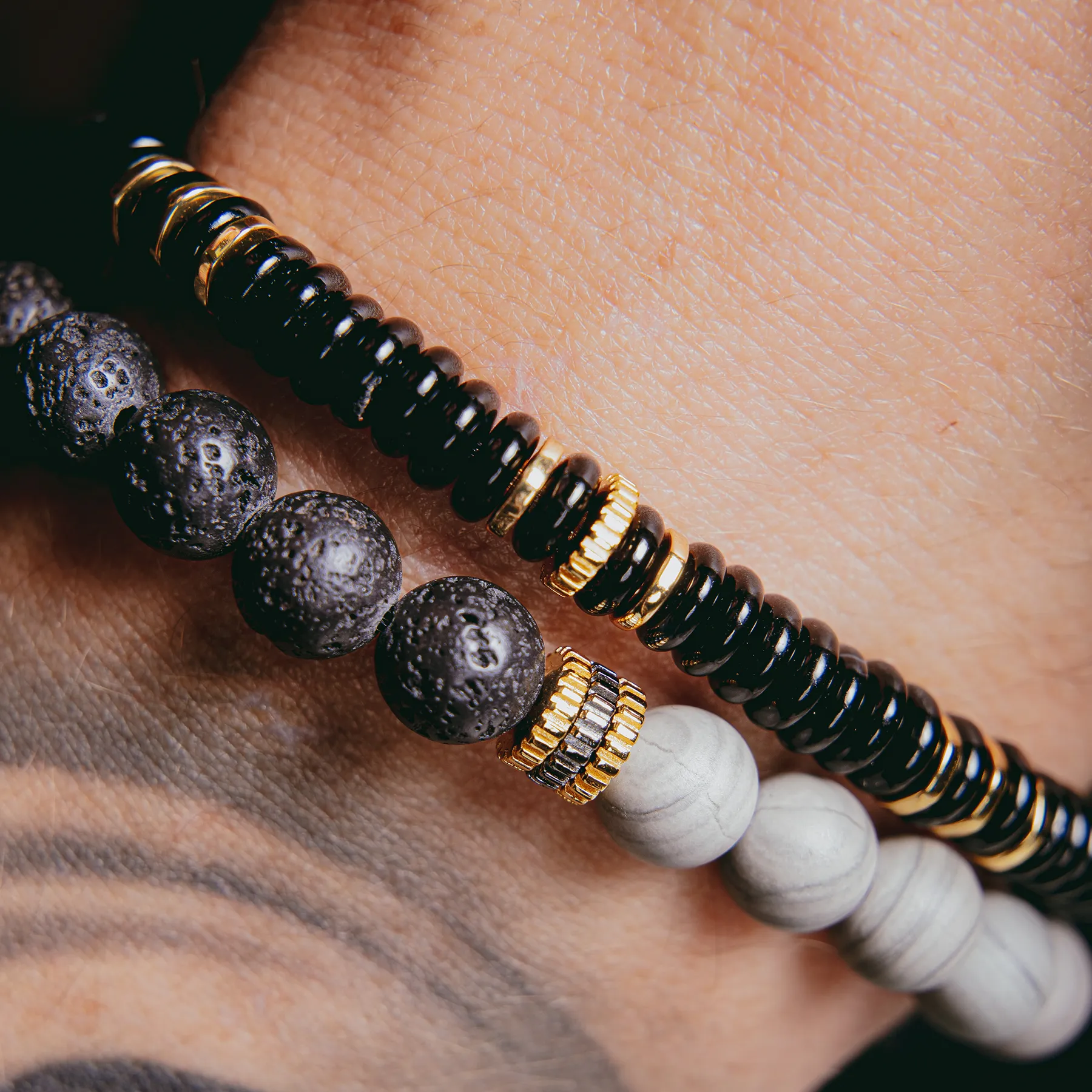 Positano Beaded Bracelet In Black With 18K Yellow Gold Plated sold by Tateossian product image thumbnail 2