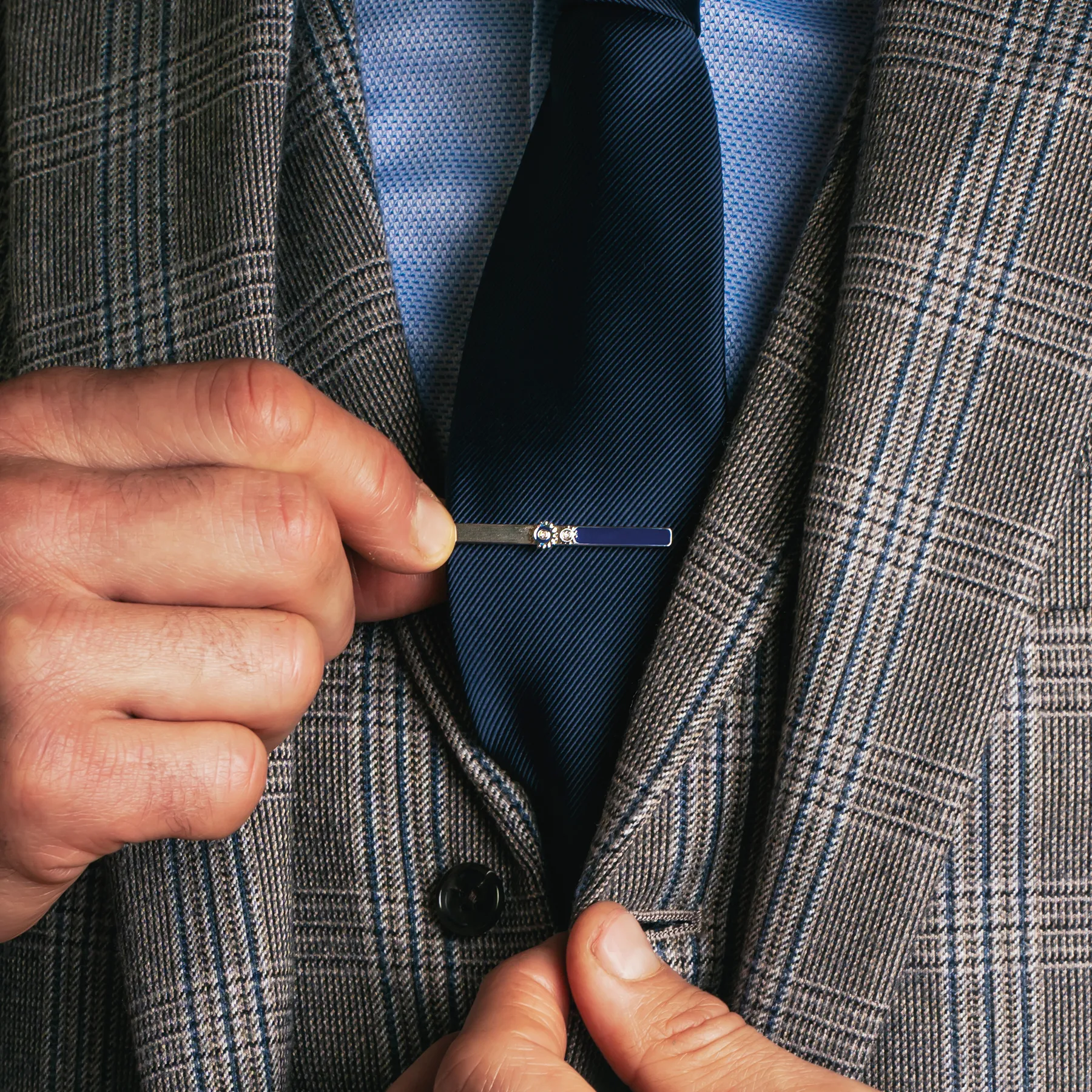 Carousel Gear Tie Clip In Palladium Plated Base Metal With Navy Enamel sold by Tateossian product image thumbnail 2