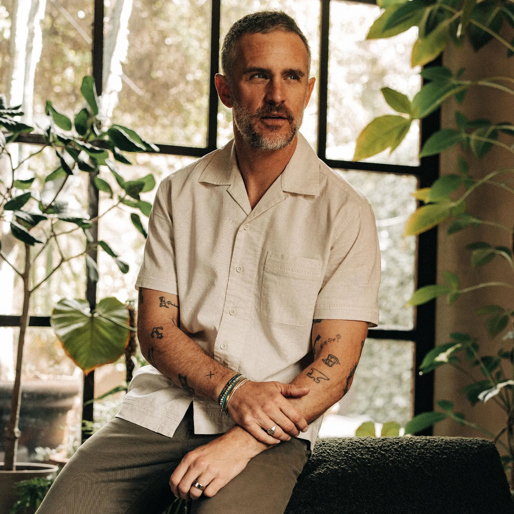 The Short Sleeve Hawthorne in Birch sold by Taylor Stitch product image thumbnail 2