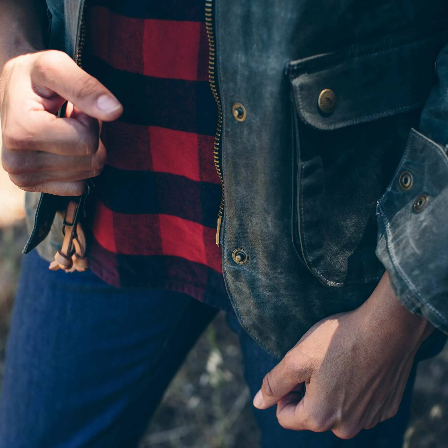 The Field Jacket in Dark Olive Beeswaxed Canvas sold by Taylor Stitch product image thumbnail 4